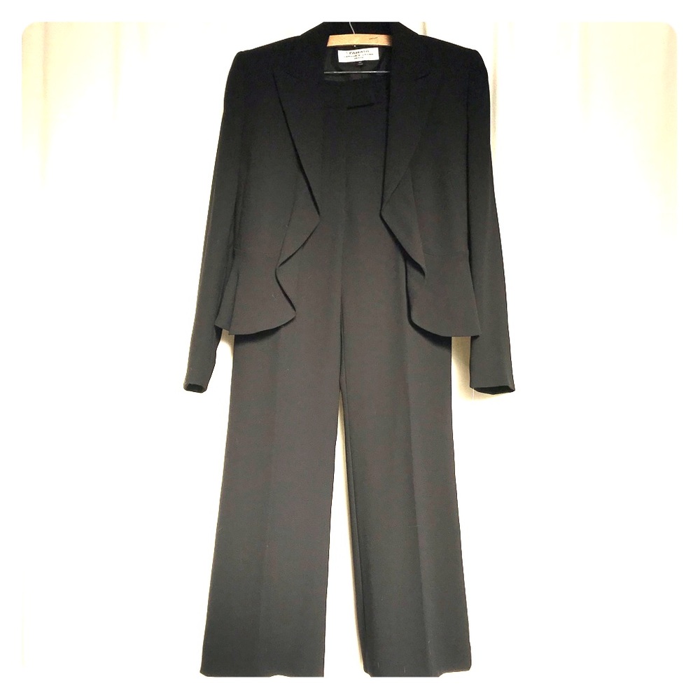 Tahari Woman’s Black Pant Suit